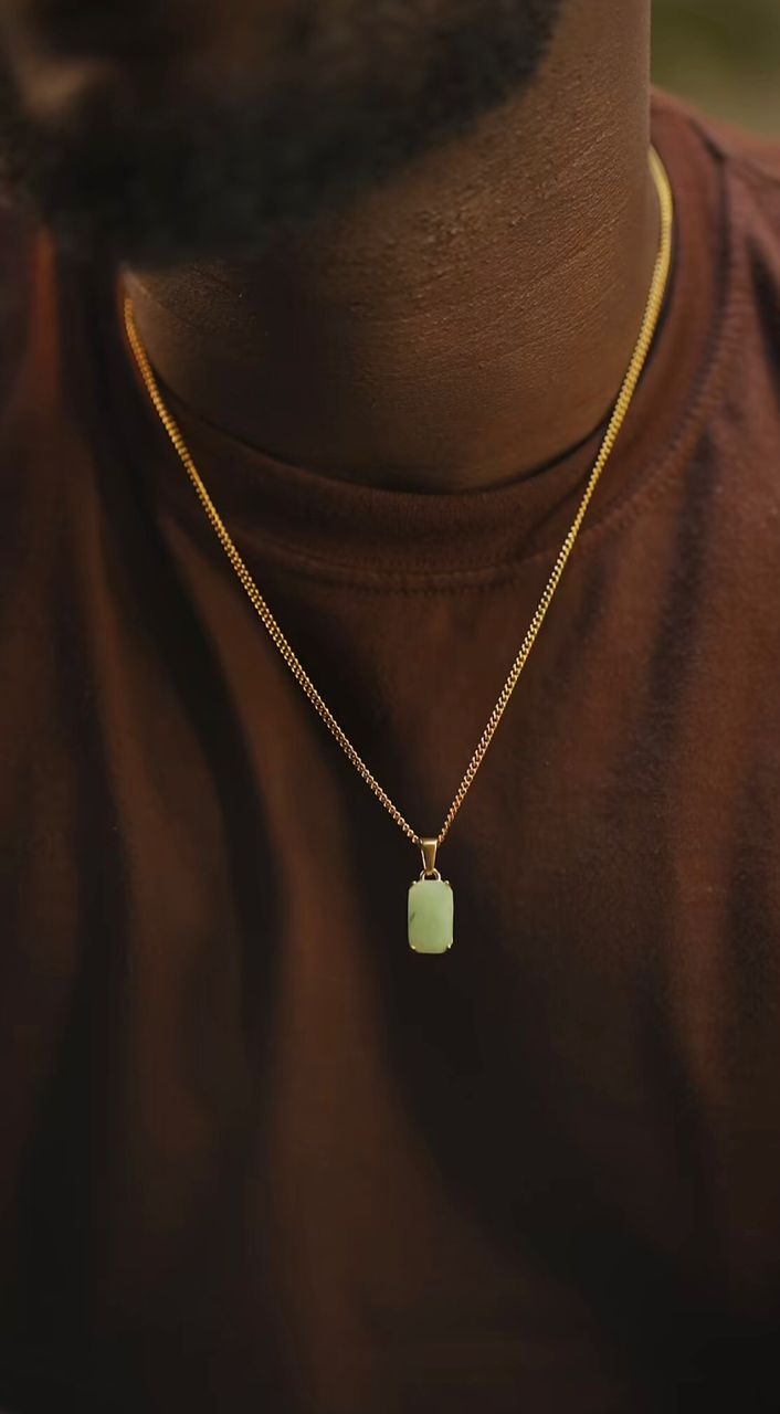 Sage Onyx Pendant With Gold Chain